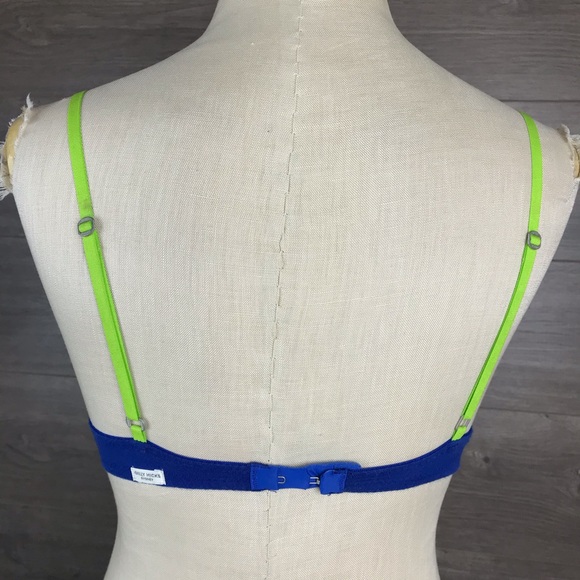 Gilly Hicks Women’s Push Em Up Plunge Bra - Picture 4 of 7